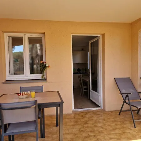 Little Valescure Yourhosthelper Apartamento *